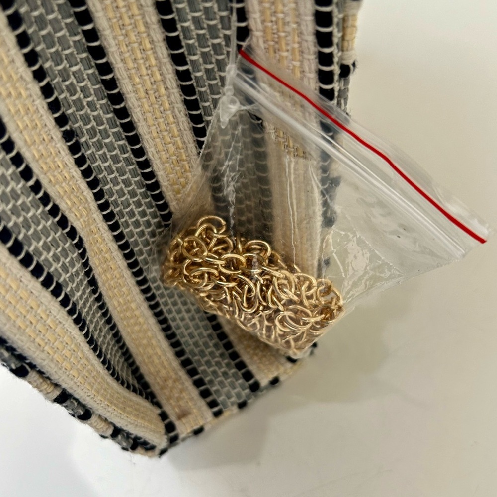 Striped Straw Top-Handle Bag with Wood Bead Handle - Picture 8 of 11